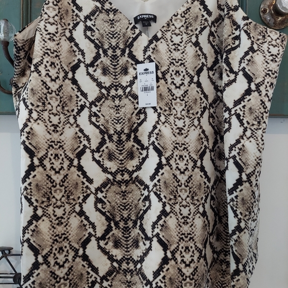 NWT EXPRESS Snakeskin Print Top - Picture 2 of 3